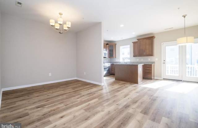 1132 RED HAWK WAY Gallery 3