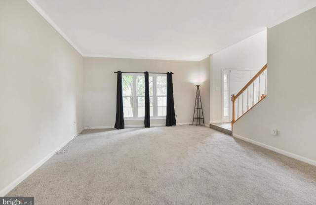 46525 HOLLYMEAD PLACE Gallery 4