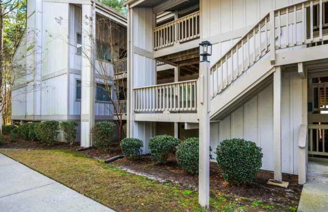 **Light-Filled Condo with Designer Finishes ✨ | Screened Porch photos photos