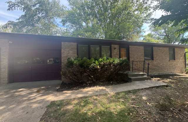 3 bedroom, 2 bath in NE Lincoln photos photos