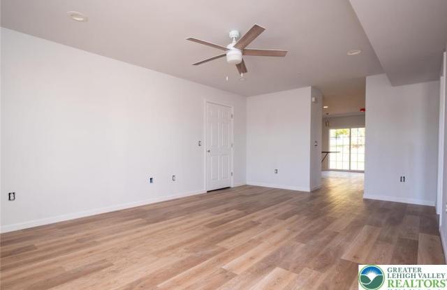 5994 Coplay Road Gallery 3