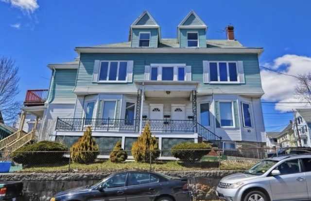 10 Commonwealth Avenue photos photos