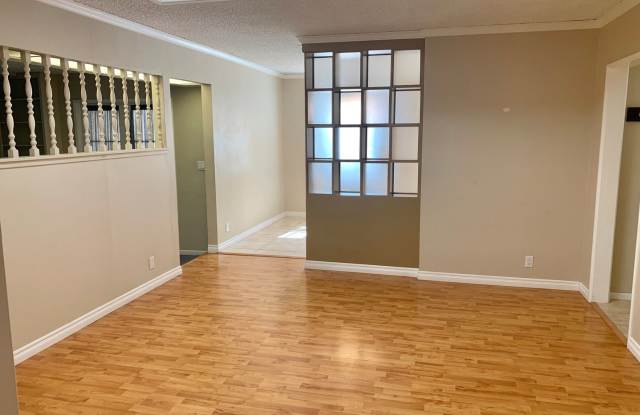 375 S. Greengrove Dr. Gallery 3