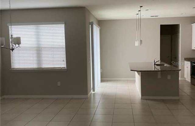 13706 BECKMAN DRIVE Gallery 2