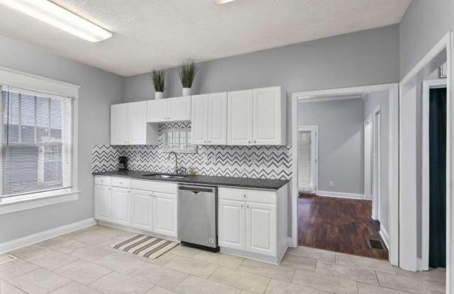 998 Allene Avenue SW Gallery 4
