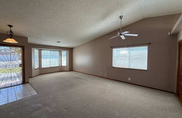 North Hanford Home Gallery 3