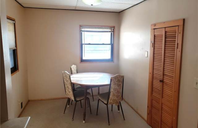 91 Springville Avenue Gallery 4