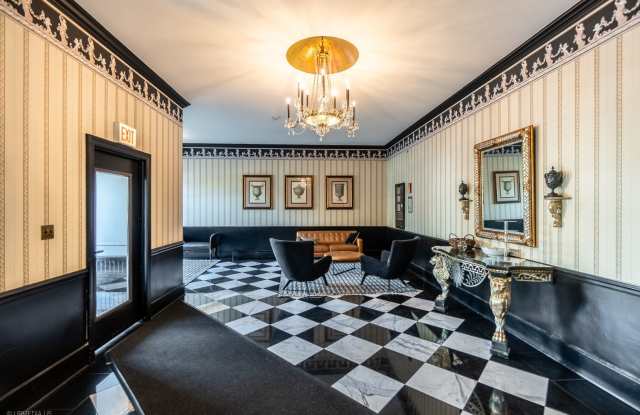 3260 N Lake Shore Drive Gallery 3
