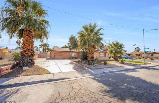 2163 Golden Arrow Drive Gallery 1