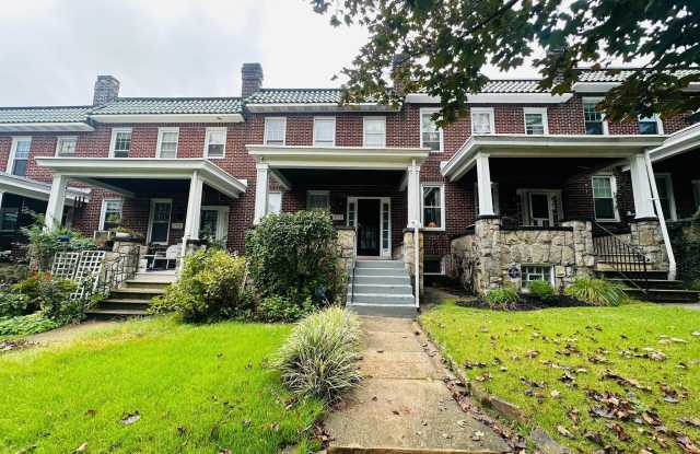 2910 CRESMONT Avenue Gallery 2