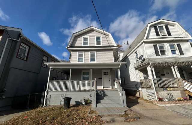 Stunning 7 bedroom house available in Asbury Park! $500 FIRST MONTH MOVE-IN CREDIT!!! - 121 Atkins Avenue, Asbury Park, NJ 07712