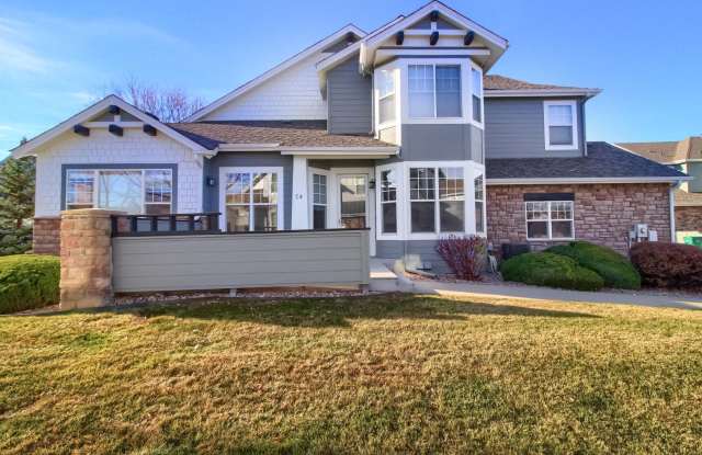 4 Bedroom townhome in Broomfield - 2550 Winding River Drive, Broomfield, CO 80023