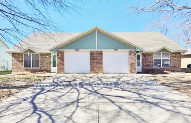 1805 SW 6th St - 1805 Southwest 6th Street, Blue Springs, MO 64014