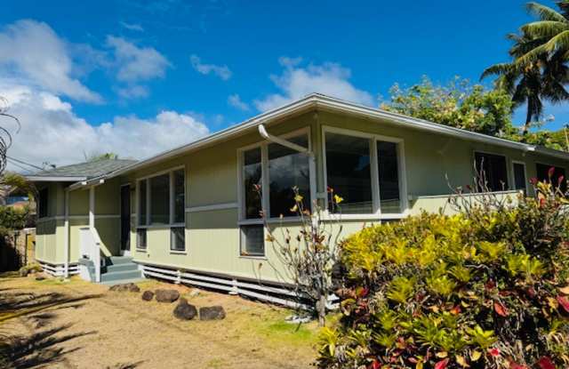 4 Bedroom, 2 Bathroom house near Kailua Beach! photos photos