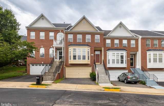 5293 BALLYCASTLE CIR - 5293 Ballycastle Circle, Kingstowne, VA 22315