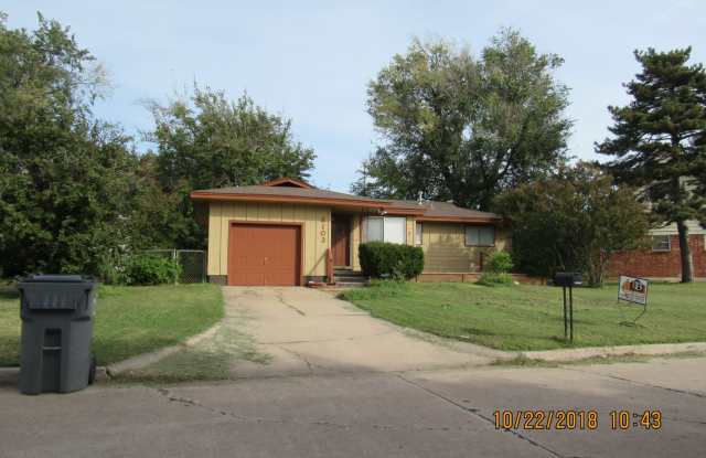 GREAT STARTER HOME!! PETS NEGOTIABLE WITH OWNER APPROVAL!! photos photos
