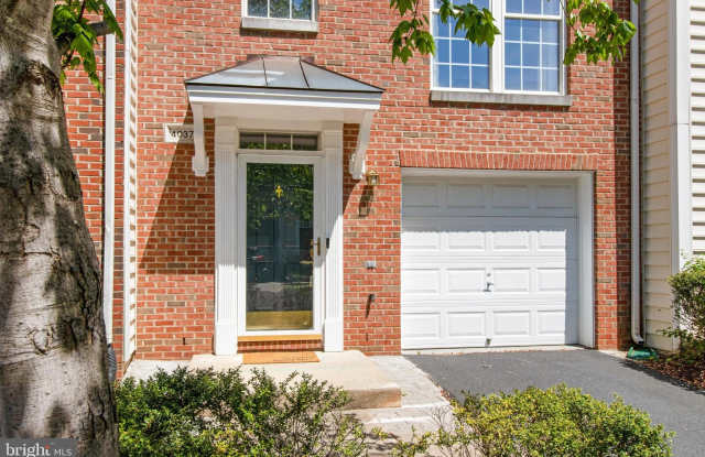 4037 FAIRFAX CENTER HUNT TRL Gallery 2