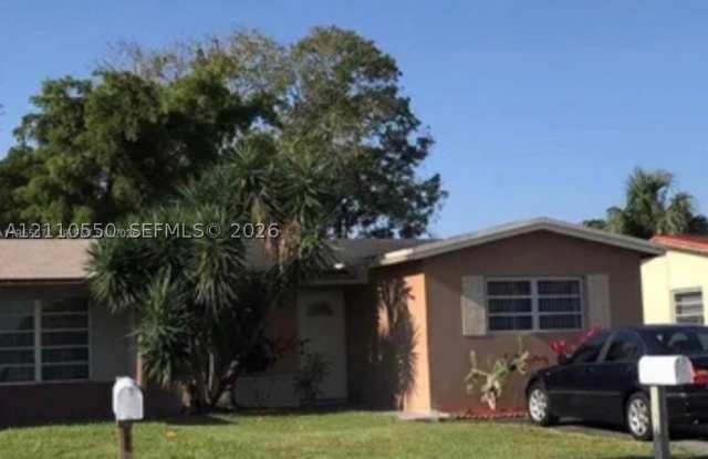6532 SW 18th Ct Gallery 1