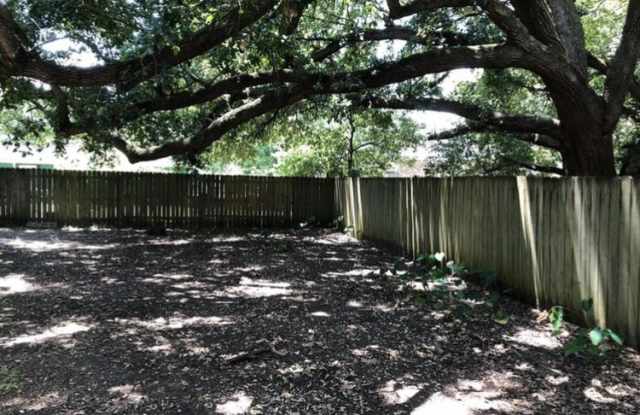 2307 Fernwood Street - 2307 Fernwood Street, Pascagoula, MS 39567