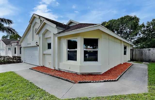 1332 E Glen Oak Rd photos photos