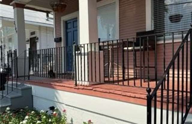 3109 IBERVILLE Street Gallery 1