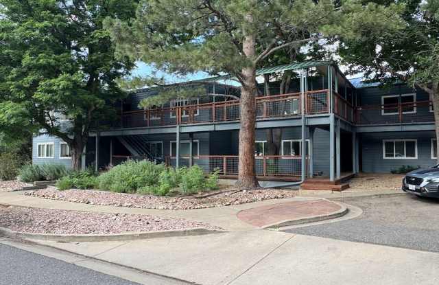 Bright  Beautiful 4-bed, 2-bath Home in South Boulder - Available Now! photos photos