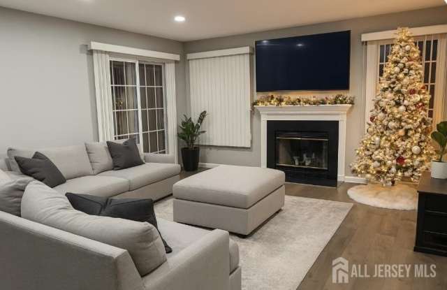 340 Bowler Court photos photos