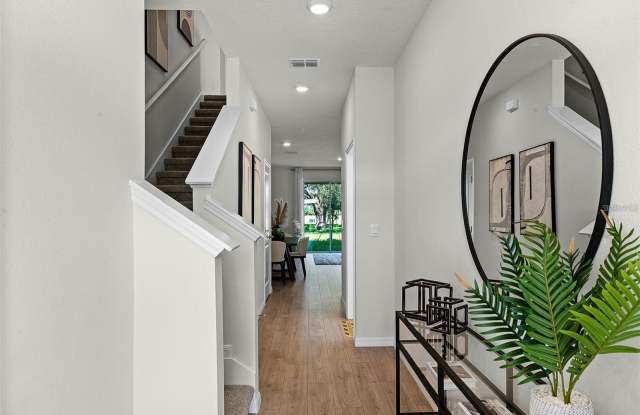 14385 CANVAS Street Gallery 4