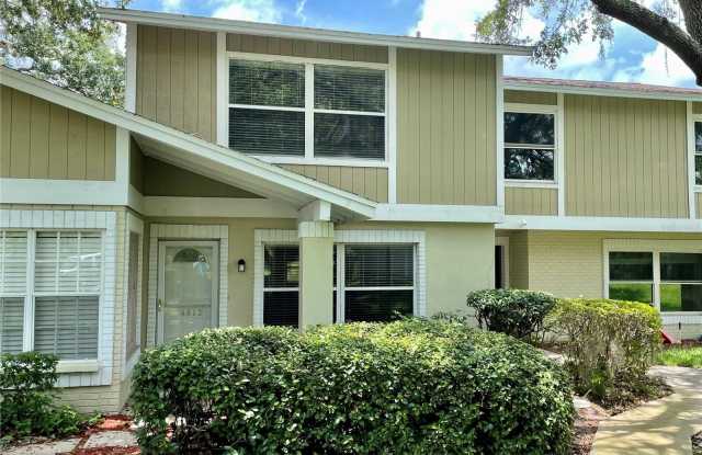 14803 LAKE FOREST Drive Gallery 1