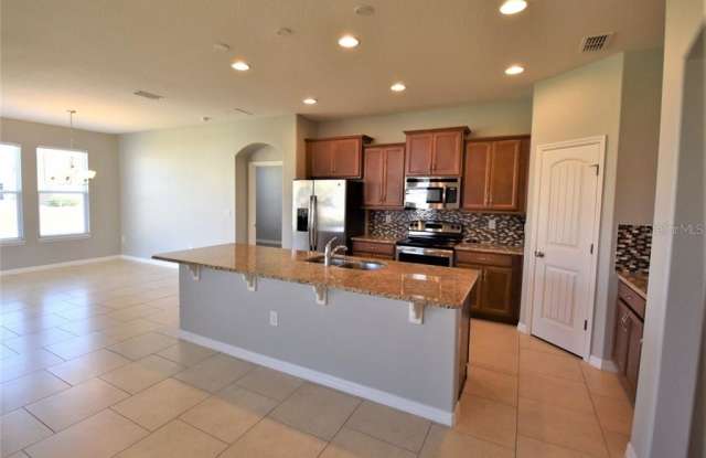 2444 BEACON LANDING CIRCLE Gallery 2