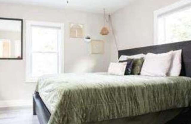1272 Westridge Road SW Gallery 2