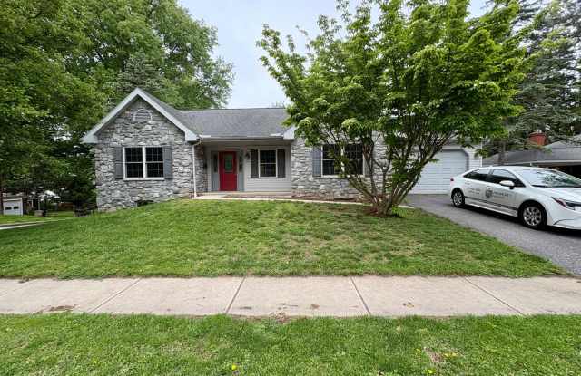 3 Bedroom 2.5 Bathroom Home Available in Elizabethtown! photos photos