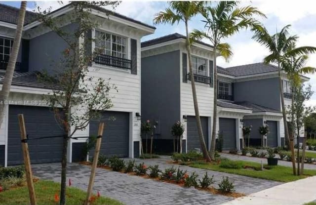 3481 NW 13th St - 3481 Northwest 13th Street, Lauderhill, FL 33311