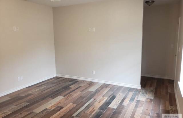 3506 Memorial Lane Gallery 3