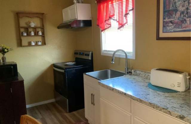 7426 Convair Drive Gallery 4