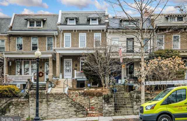 1917 KENYON ST NW photos photos