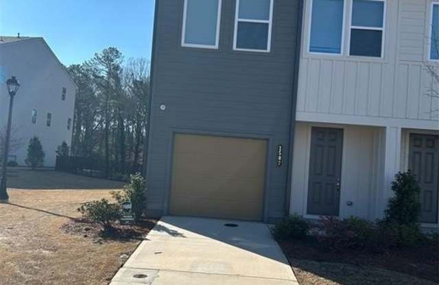 1507 Albert Lane NW Gallery 3