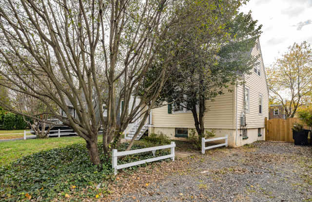 4818 N 22nd Road Gallery 4