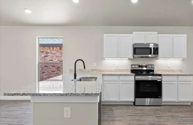 $500 off the move in fee! Upland West is the Best! Gallery 4