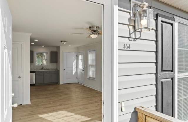 The Home You’ve Been Searching For! *Utilities  Furniture can be added with a rental premium.* photos photos