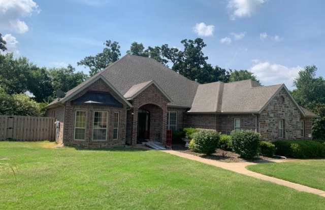 9013 Spring Ridge Dr - 9013 Springridge Dr, Springdale, AR 72762