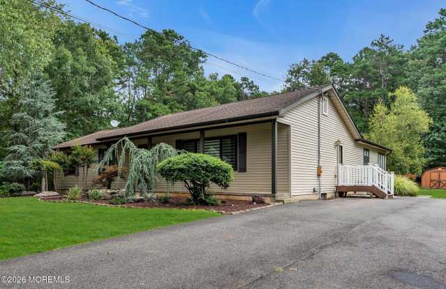 819 Harmony Road Gallery 2