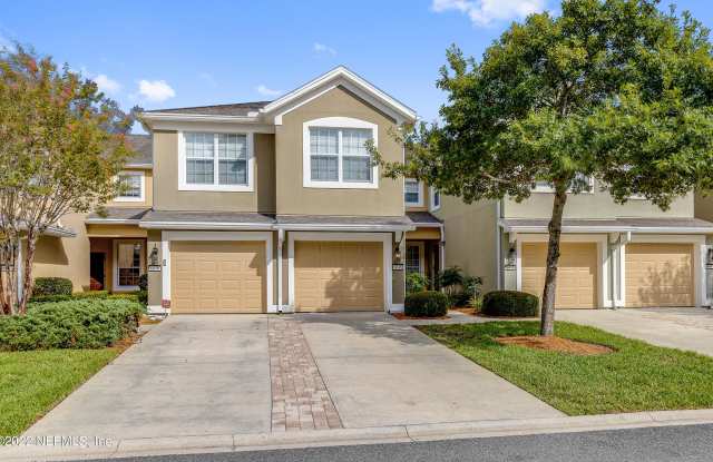 6648 WHITE BLOSSOM CIR - 6648 White Blossom Circle, Jacksonville, FL 32258