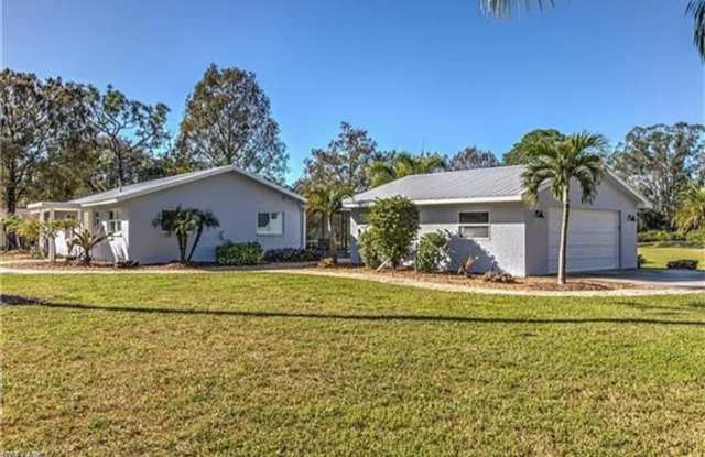 Country Living Pool Home! 3 bed 2 bath, prime location! photos photos