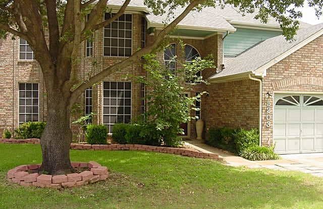 5203 Fairmount Drive - 5203 Fairmount Drive, Grapevine, TX 76051
