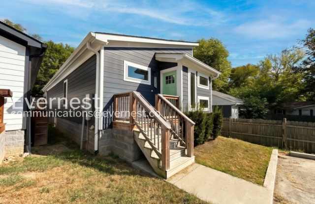 2400 Lloyd Avenue Gallery 2