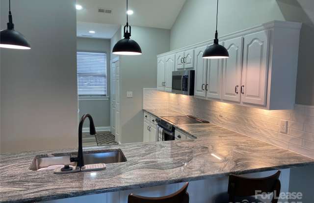 3921 Sage Court photos photos