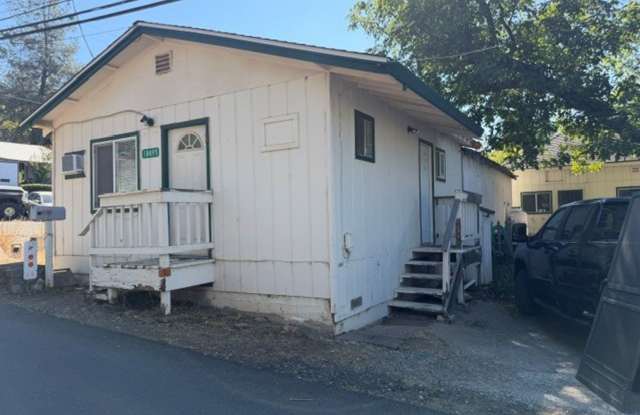 Newly Remodeled 1-Bedroom Cottage in the Heart of Tuolumne Gallery 1