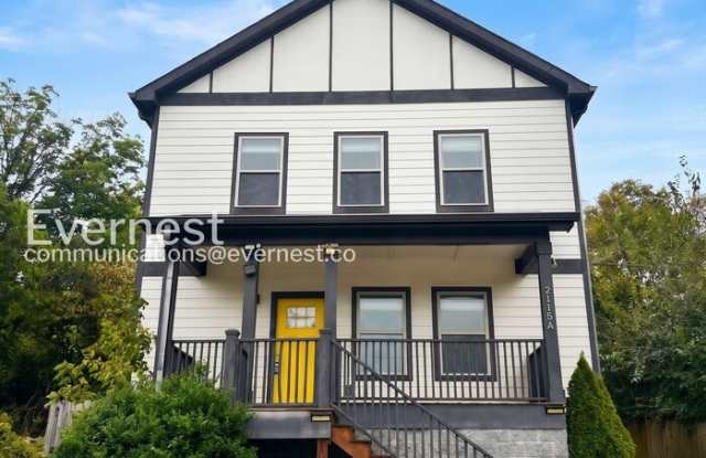 2115 Burns Street Gallery 1