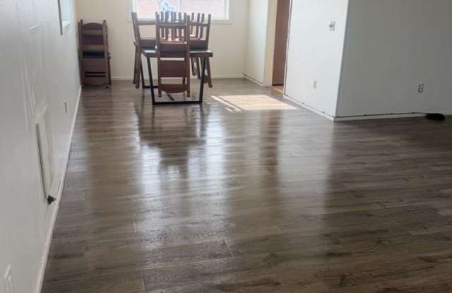 301 Budd Ave C Gallery 3